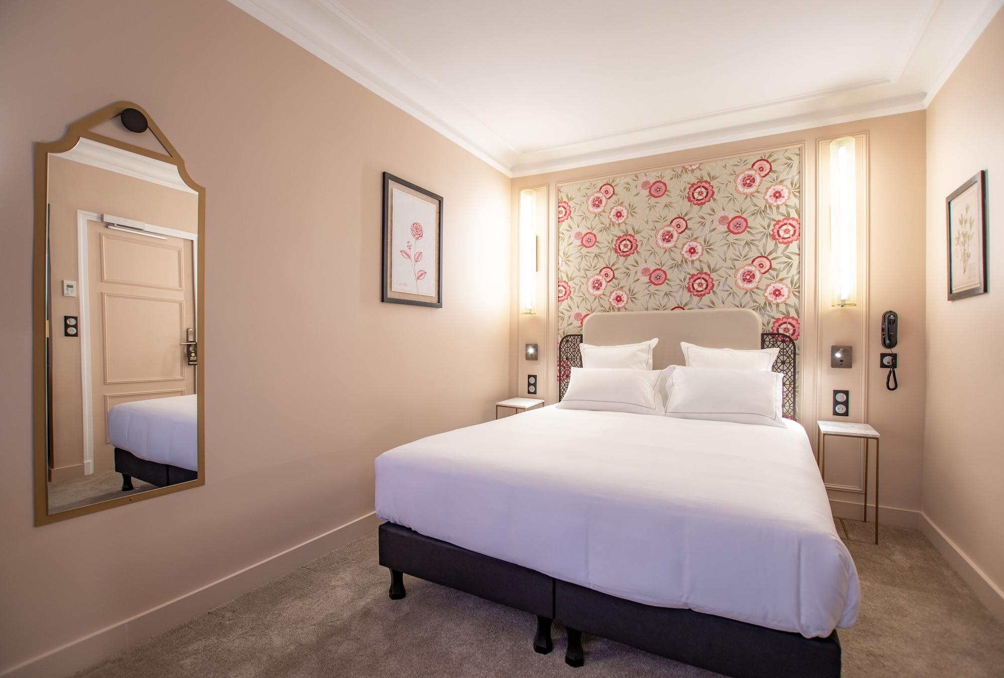Elsa, Hotel Parigi